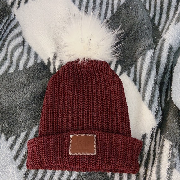 love your melon hat with puffball